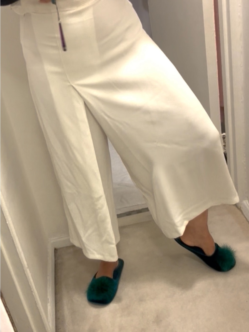 Zara Wide-Leg Cropped Zip Cylot Pants in White size M